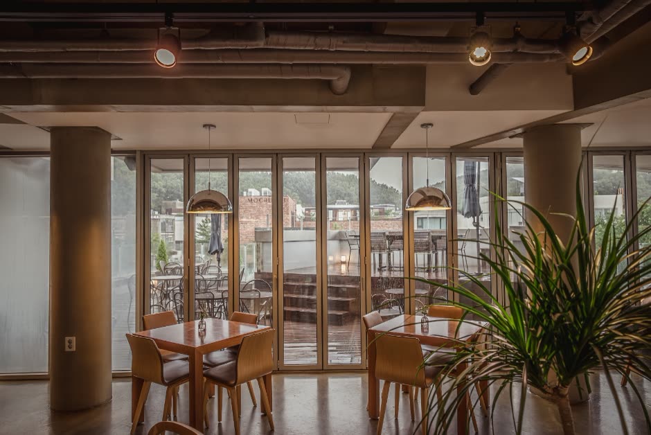 Adamas253 — Adamas253 Hours, Closing Day, Parking and Reservations