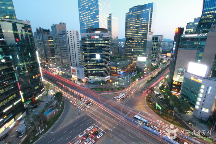 Gangnam (강남) — Is the 2–3 hour wait worth it?
