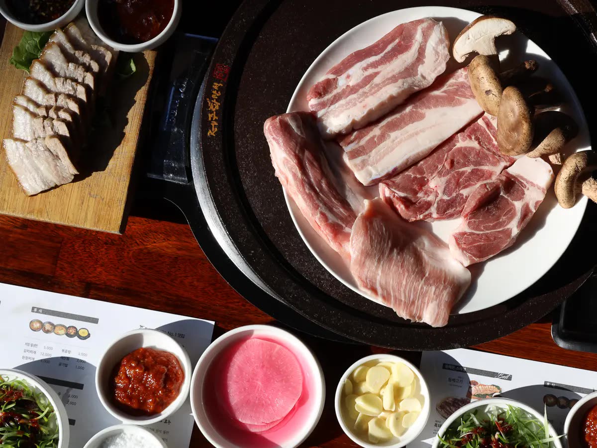 Dombedon — How Much Is the Set Menu and What Do You Get?