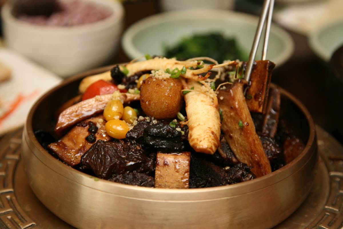 Korean braised beef short ribs-Galbijjim-02 — Galbijjim recipe: what it is and why it anchors the Chuseok table