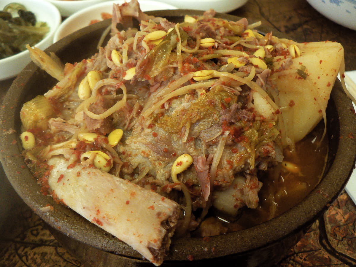 Korean soup-Gamjatang-02 — Gamjatang Recipe: Steps a First-Timer Can Follow