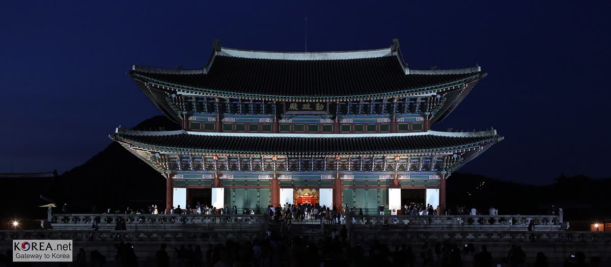 Gyeongbokgung Night 06logo (8052829540) — Gyeongbokgung Night Tour 2026: dates, price, and booking