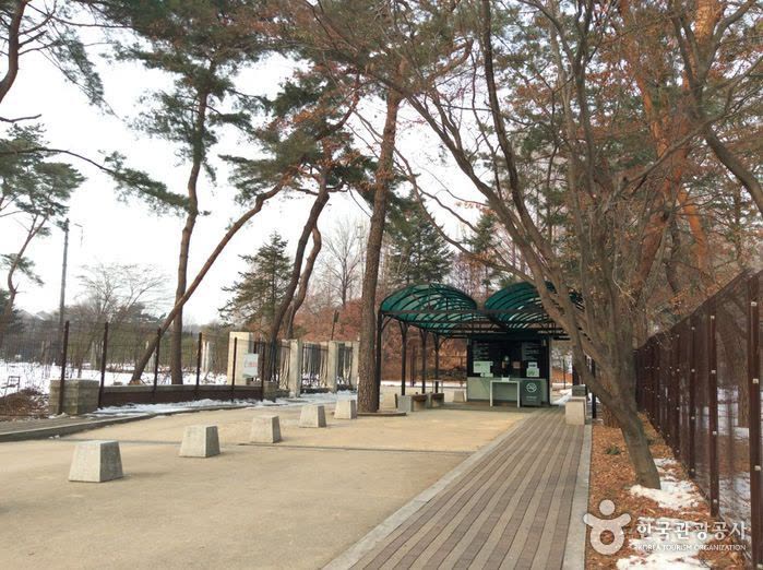 Taereung and Gangneung Royal Tombs [UNESCO World Heritage] (서울 태릉과 강릉 [유네스코 세계문화유산]) — Opening Hours and Closing Days