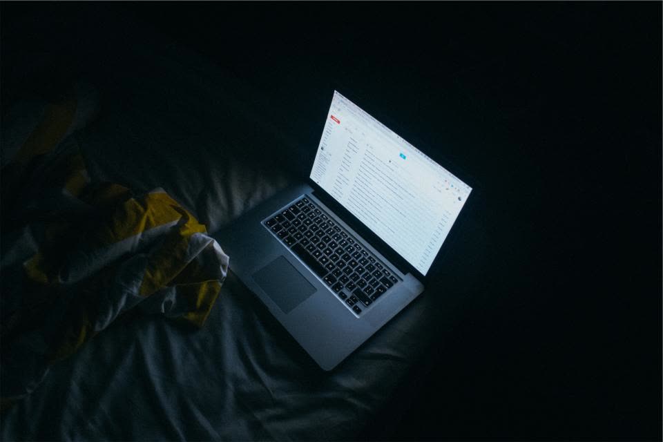 Apple Macbook — When does YG open its global online audition?