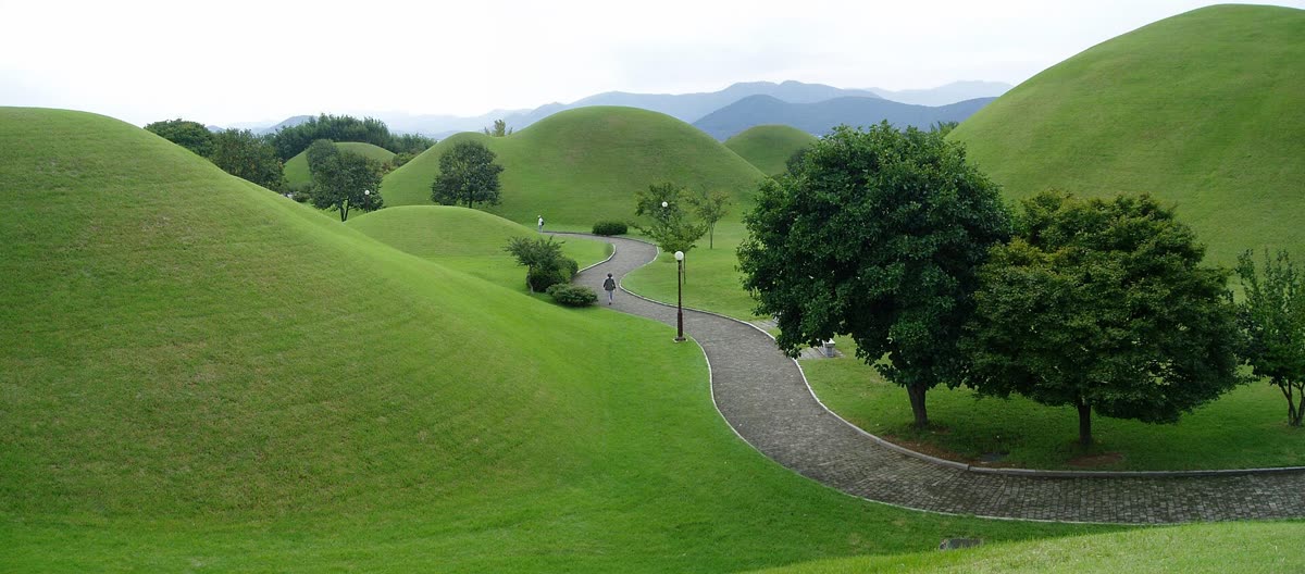 Gyeongju - King Tomb Park - panoramio — Chuseok week 2026 and booking cautions