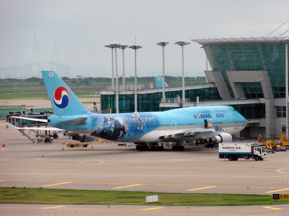 File:Starcraft II Commercial on Korean Air - Seoul Incheon Airport edit.JPG — Do I need a visa for Korea from Singapore? The 90-day rule and the K-ETA catch