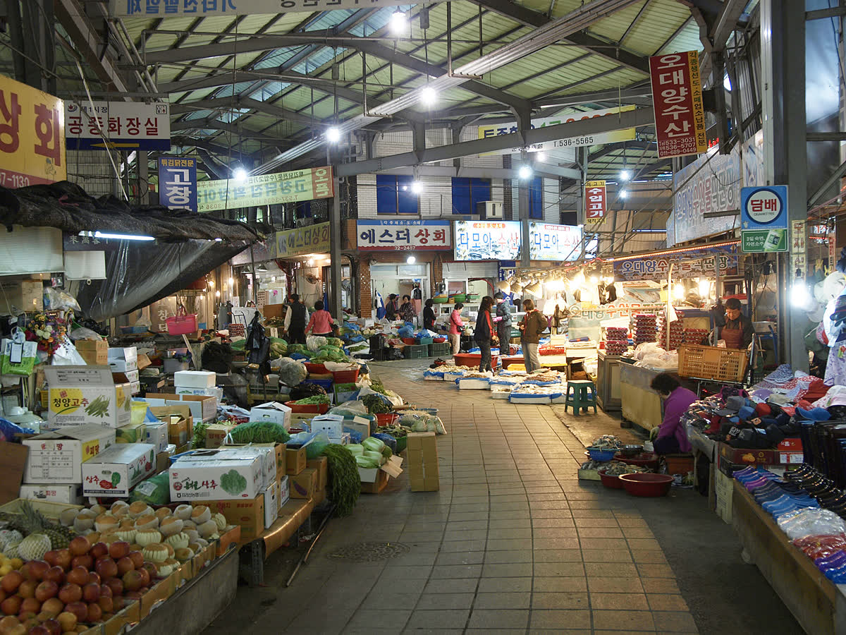 Traditional Market at Jeongup 1 — Where to Buy Pizza Seolgi
