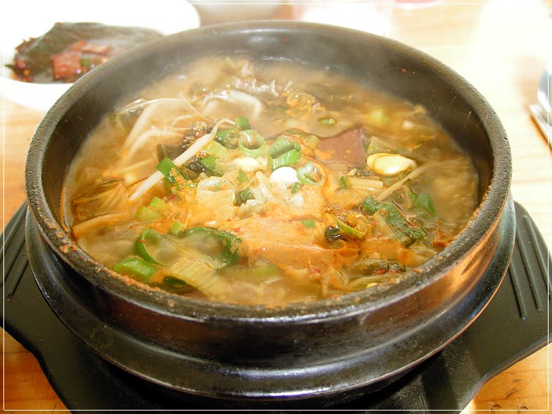 Korean soup-Seonjiguk-01 — What seonji haejangguk actually is