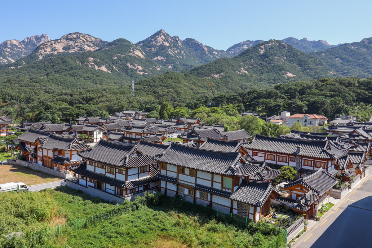 Eunpyeong Hanok Village 20200920 002 — Palaces with kids: morning timing, hanbok and the ₩6,000 pass