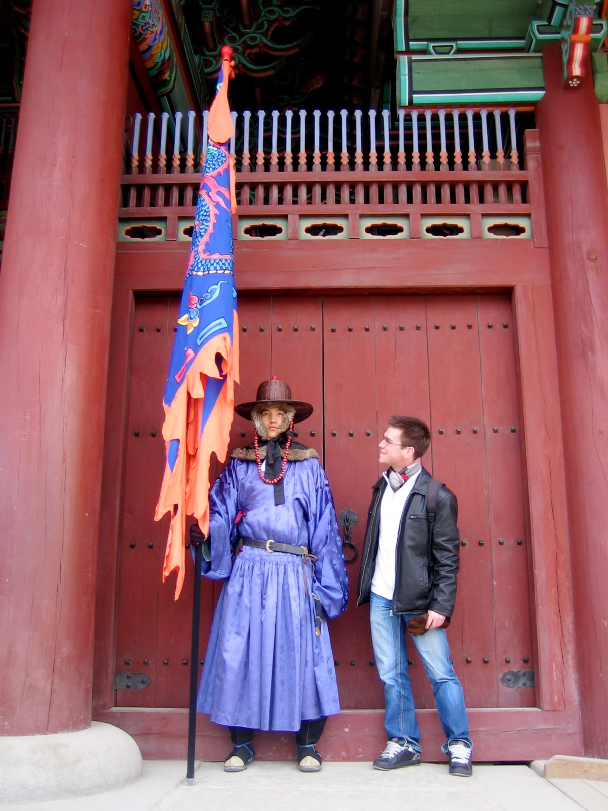 Korea-Seoul-Gyeongbokgung-Palace guard in winter-02 — seoul itinerary 5 days winter: what still works, what to swap