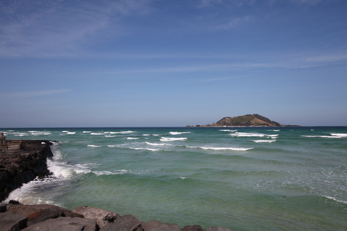 협재해수욕장 — How Much Does the Udo Ferry Cost Round Trip?