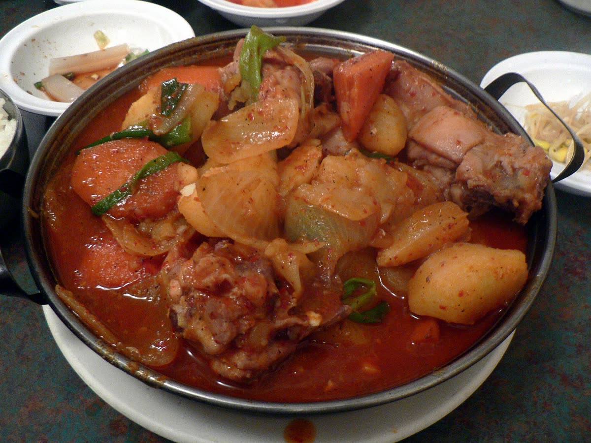 Korean.food-Dakbokemtang-01 — Dakbokkeumtang Recipe Basics: What the Dish Is, and Why It Is Also Called Dakdoritang