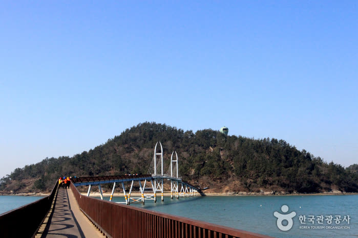 Gaudo Island (가우도) — The Two Bridges Onto the Island