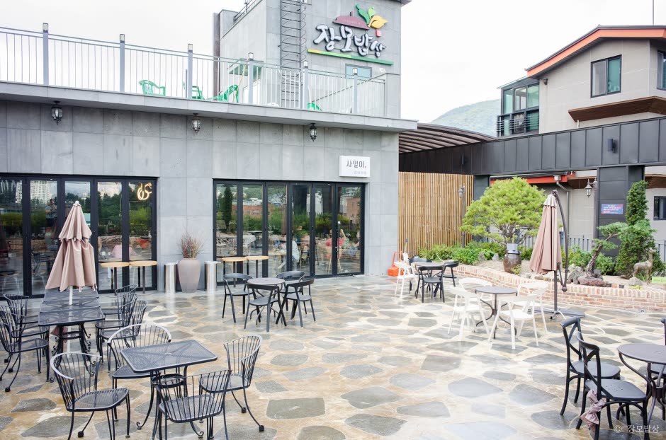 Jangmo Bapsang — What to Order: The Set, Its Side Dishes and the Korean Names